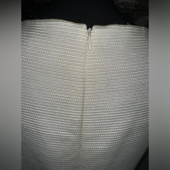 TAHARI Arthur S Levine Black and white Embellished Dress Size 6 - Picture 5 of 7